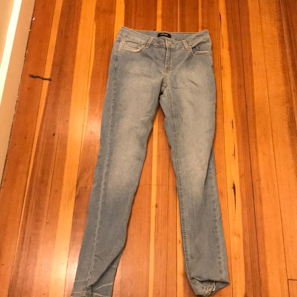 Skinny jeans